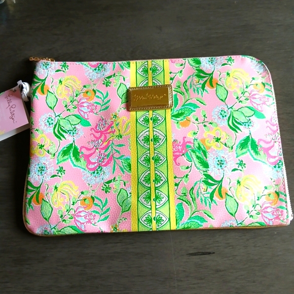 Lilly Pultzier 13x9 Tech Pouch Nwt - Picture 1 of 2